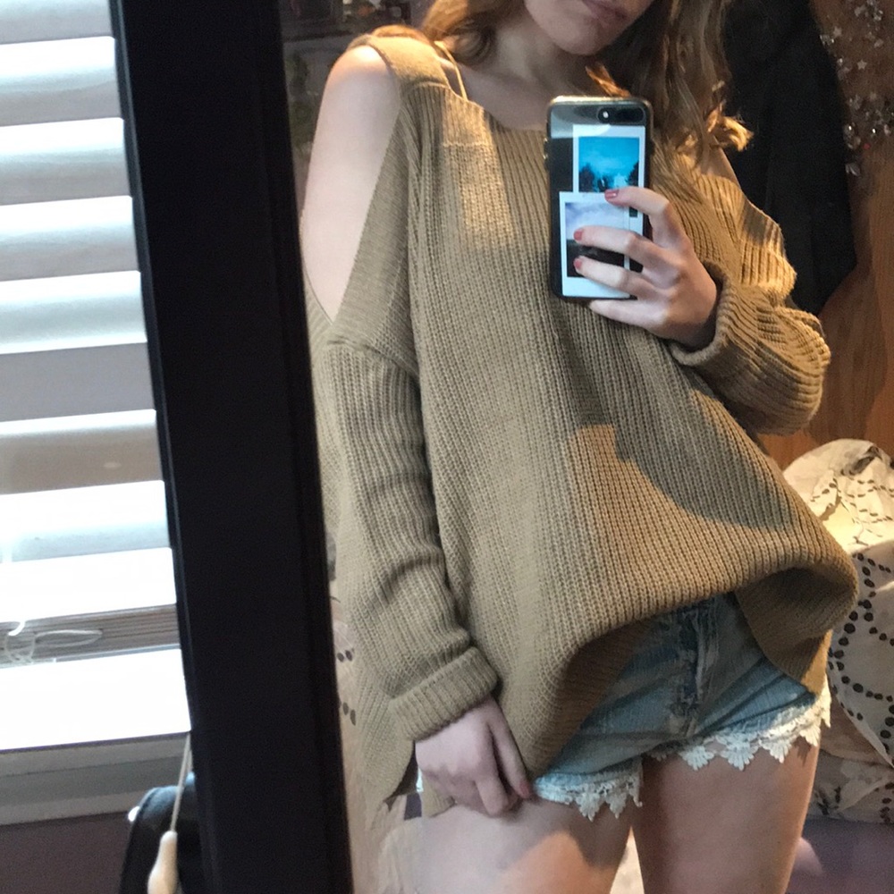 Cut out oversized sweater